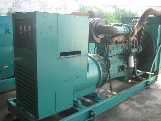 新丰租赁发电机- 发电机碳刷磨损的原因是什么