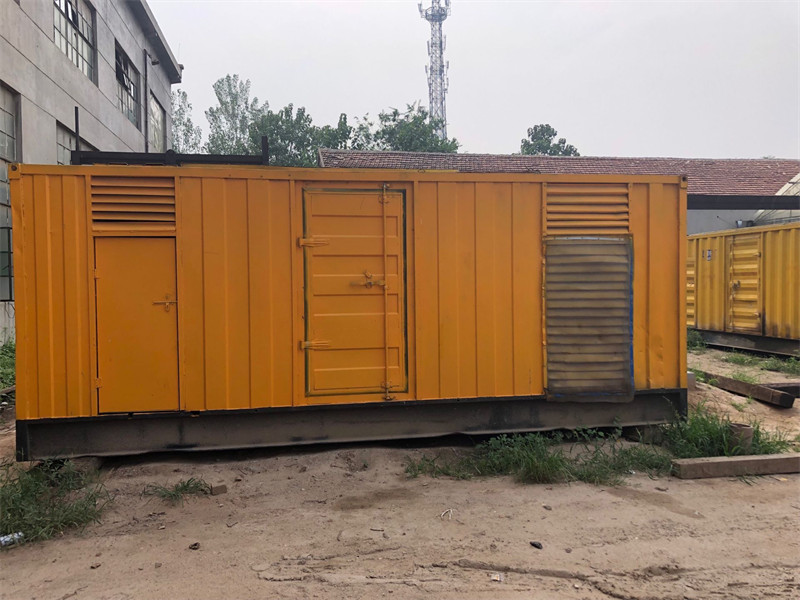 新丰柴油发电机如何判断新机油是否已经完全充满机油滤清器？