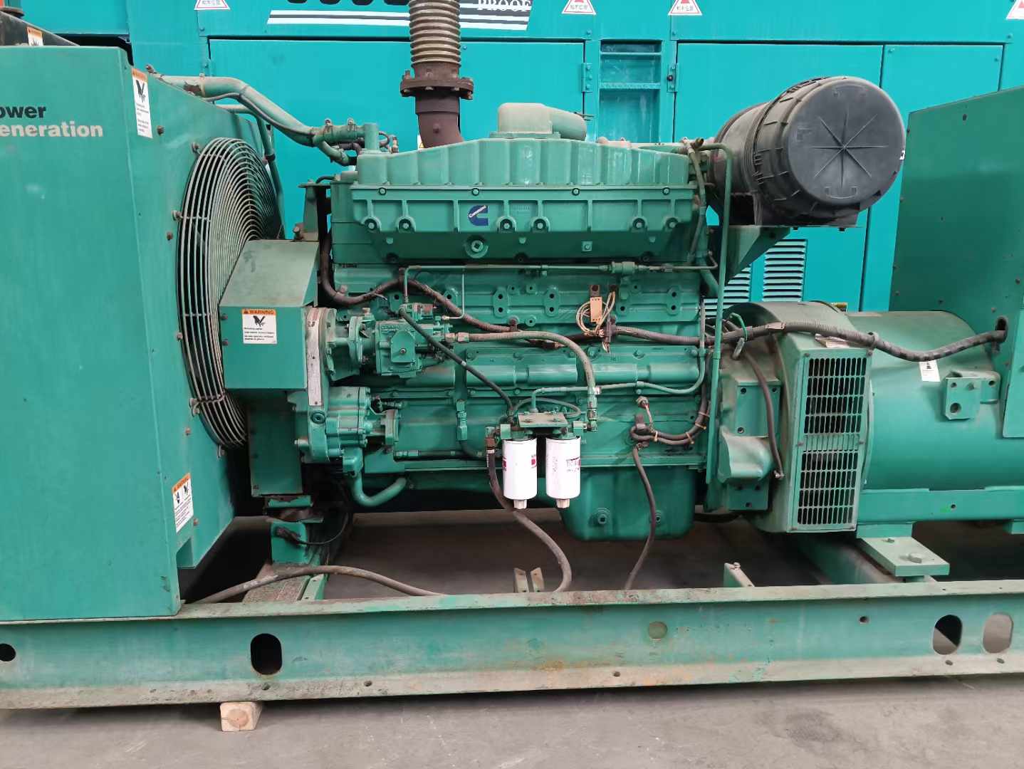 新丰过载会对 600kW 柴油发电机组造成哪些损害？