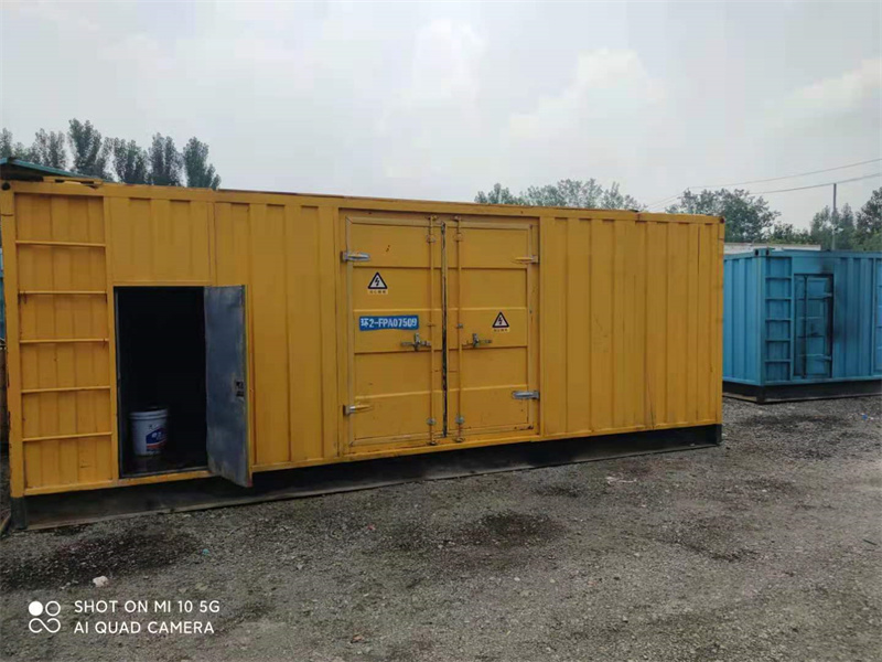 新丰如何保证发电机组配合光伏储能装置补电系统的稳定性和可靠性？