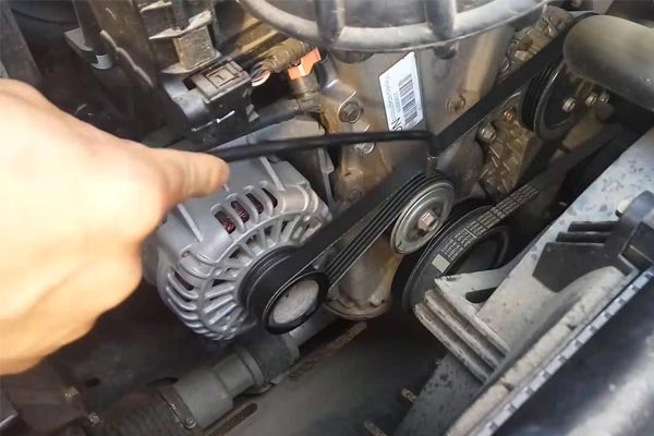 新丰转速传感器的工作原理是什么？