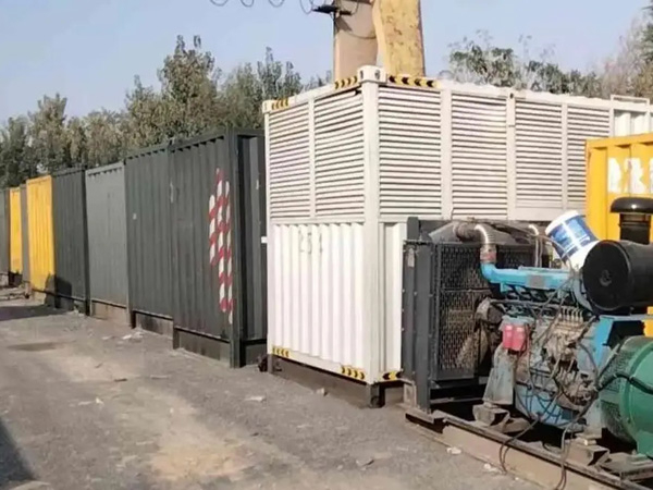 新丰200KW柴油发电机机组每小时油耗是多少？