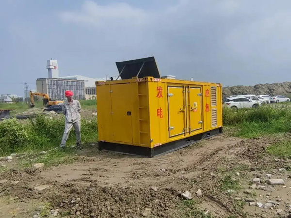 新丰冬季低温环境下，发电机组启动电瓶的容量需求是否会增加？