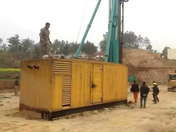 新丰如何判断水冷式机油散热器密封件是否需要更换？